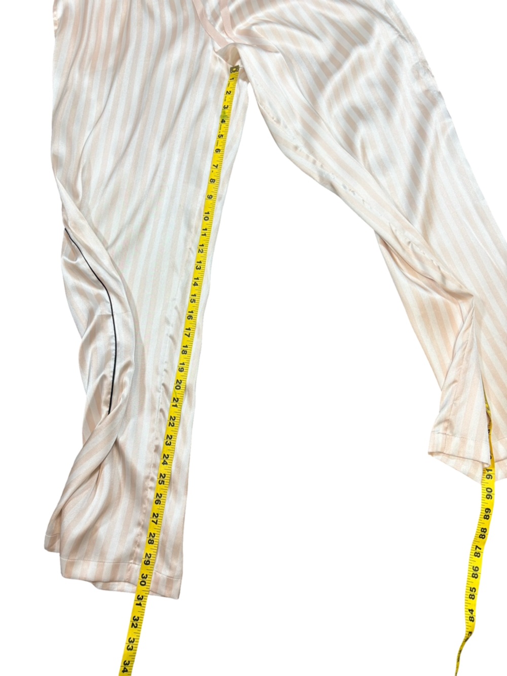 Victoria’s Secret Satin Pajama Set Pink Stripe Button Up & Pants Size Large Cozy - Picture 4 of 10